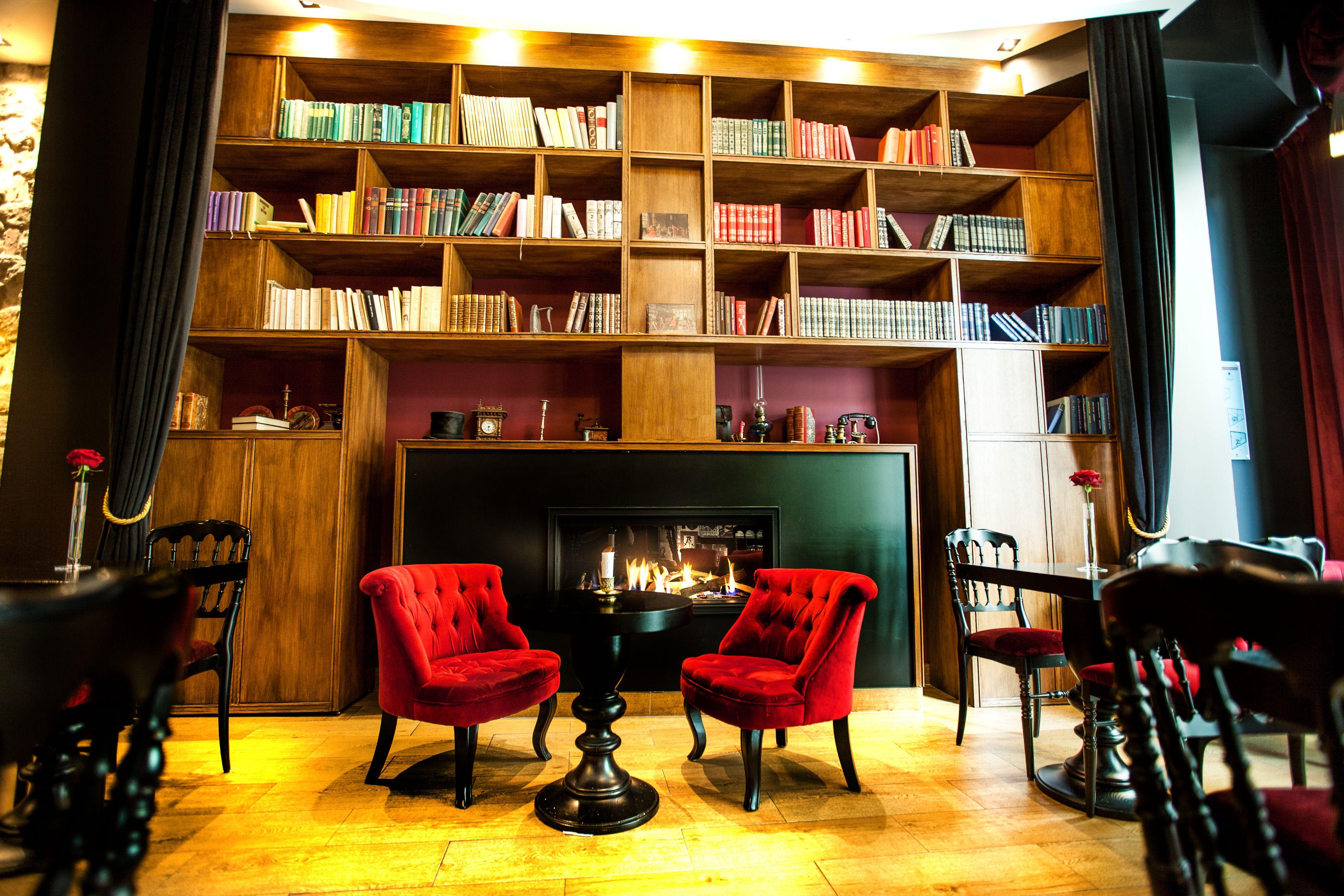 Les Théâtres Hotel