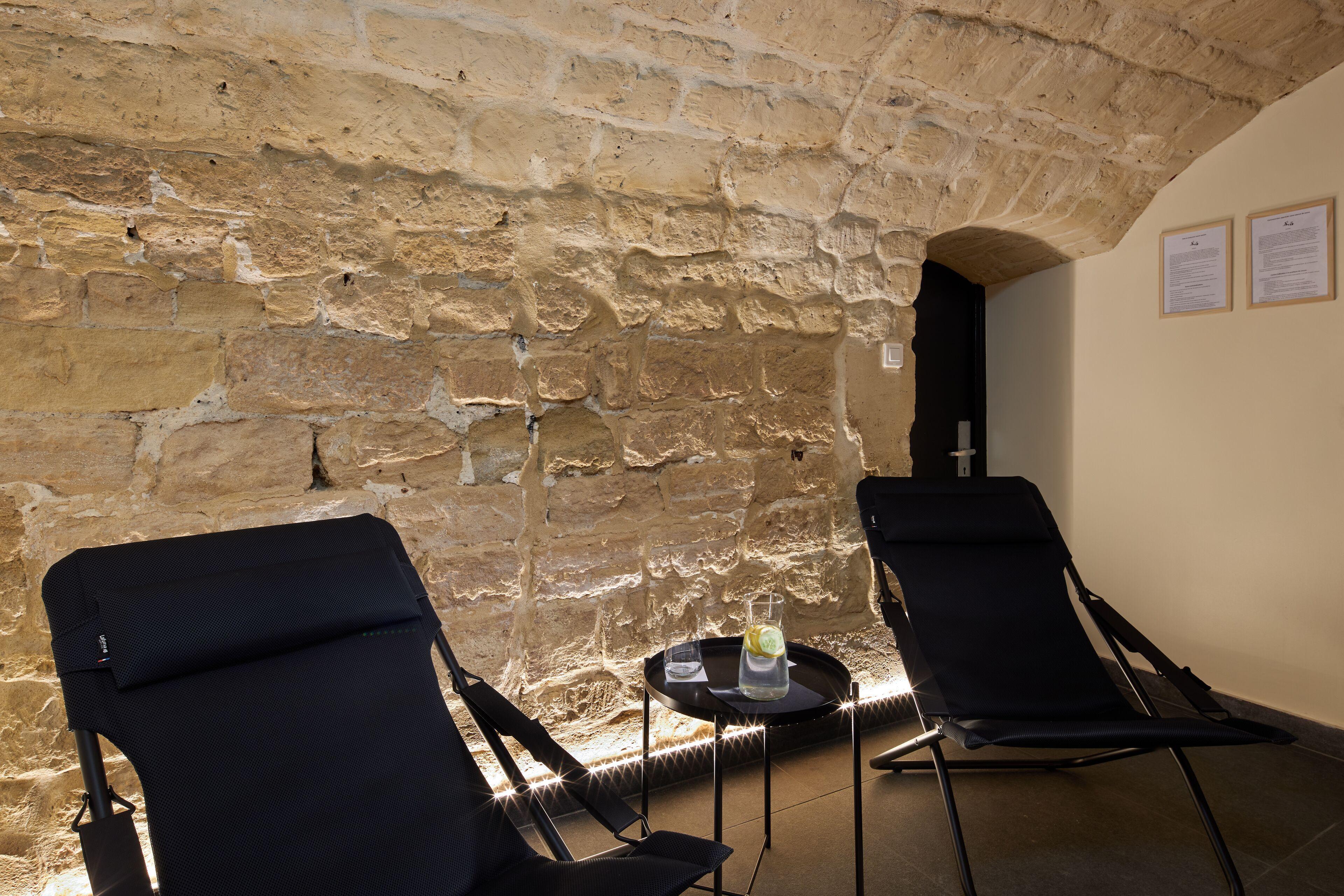 Hotel Les Théâtres Parigi