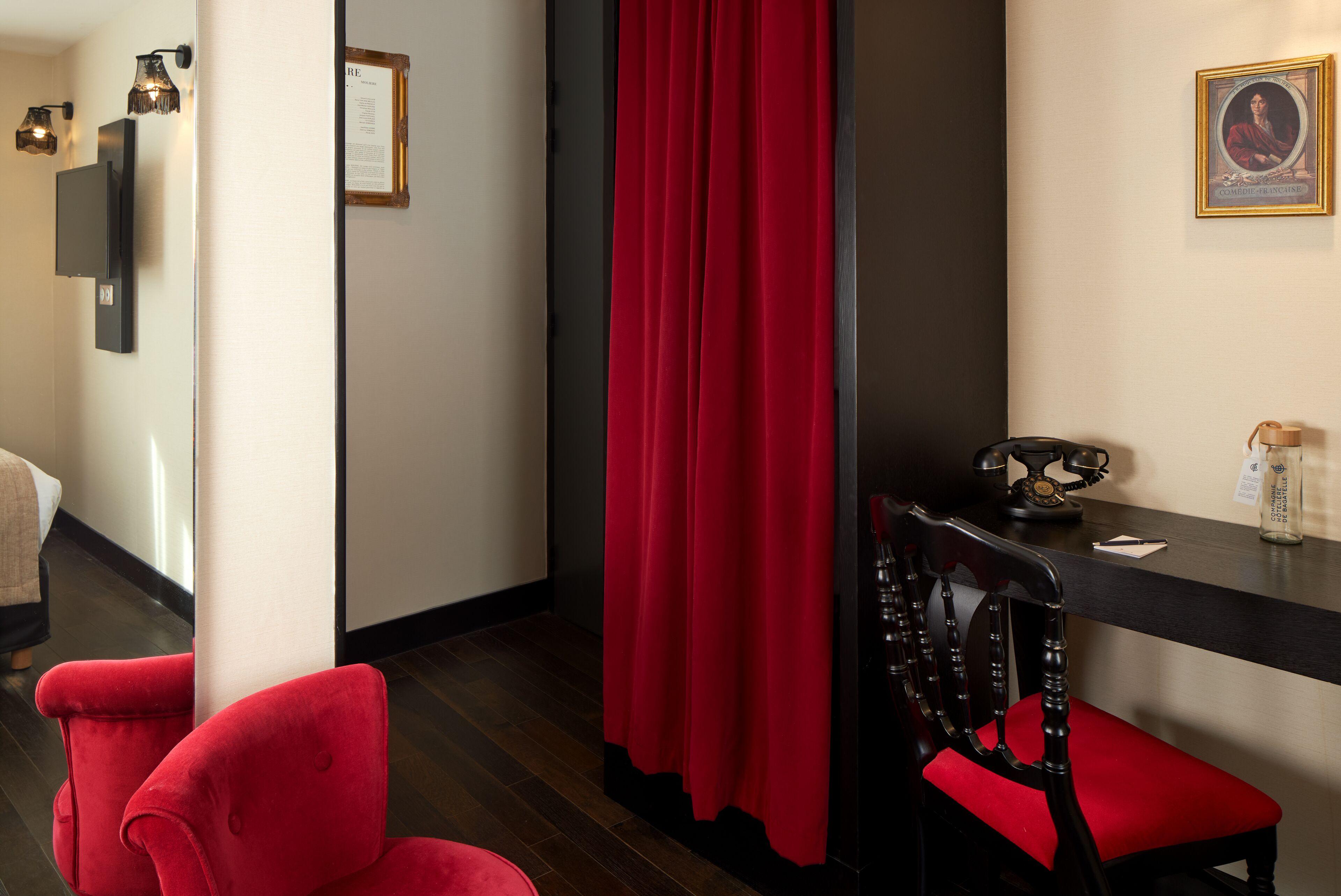 Hotel Les Theatres Paris